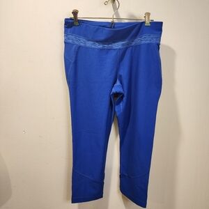 Talbots Women's blue capri athletic leggings size M